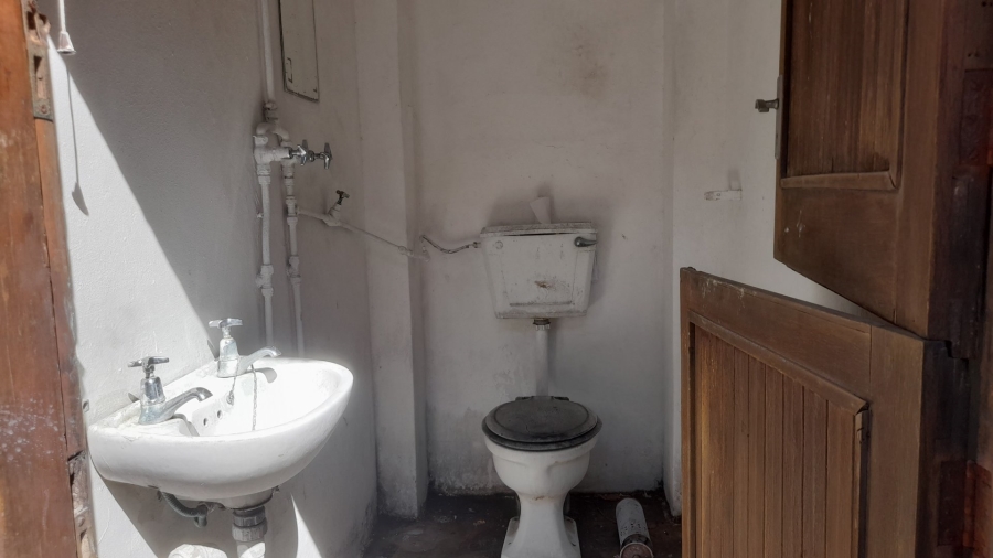 7 Bedroom Property for Sale in Quigney Eastern Cape